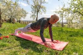 为什么“自大”是德州扑克中最致命的性格缺陷？（自大：德州扑克里最致命的性格陷阱）